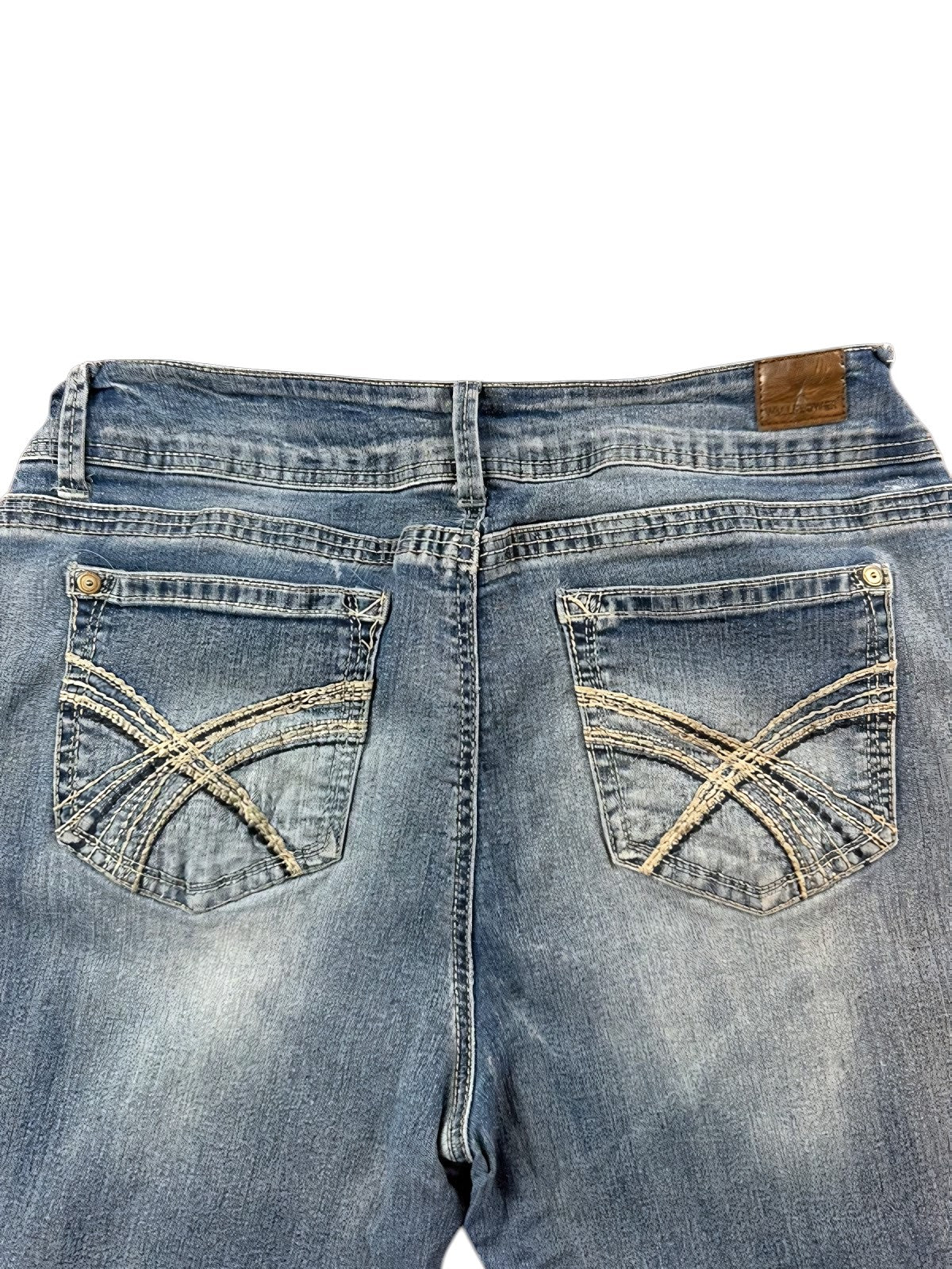 WallFlower Mid Rise Bootcut Jeans – M