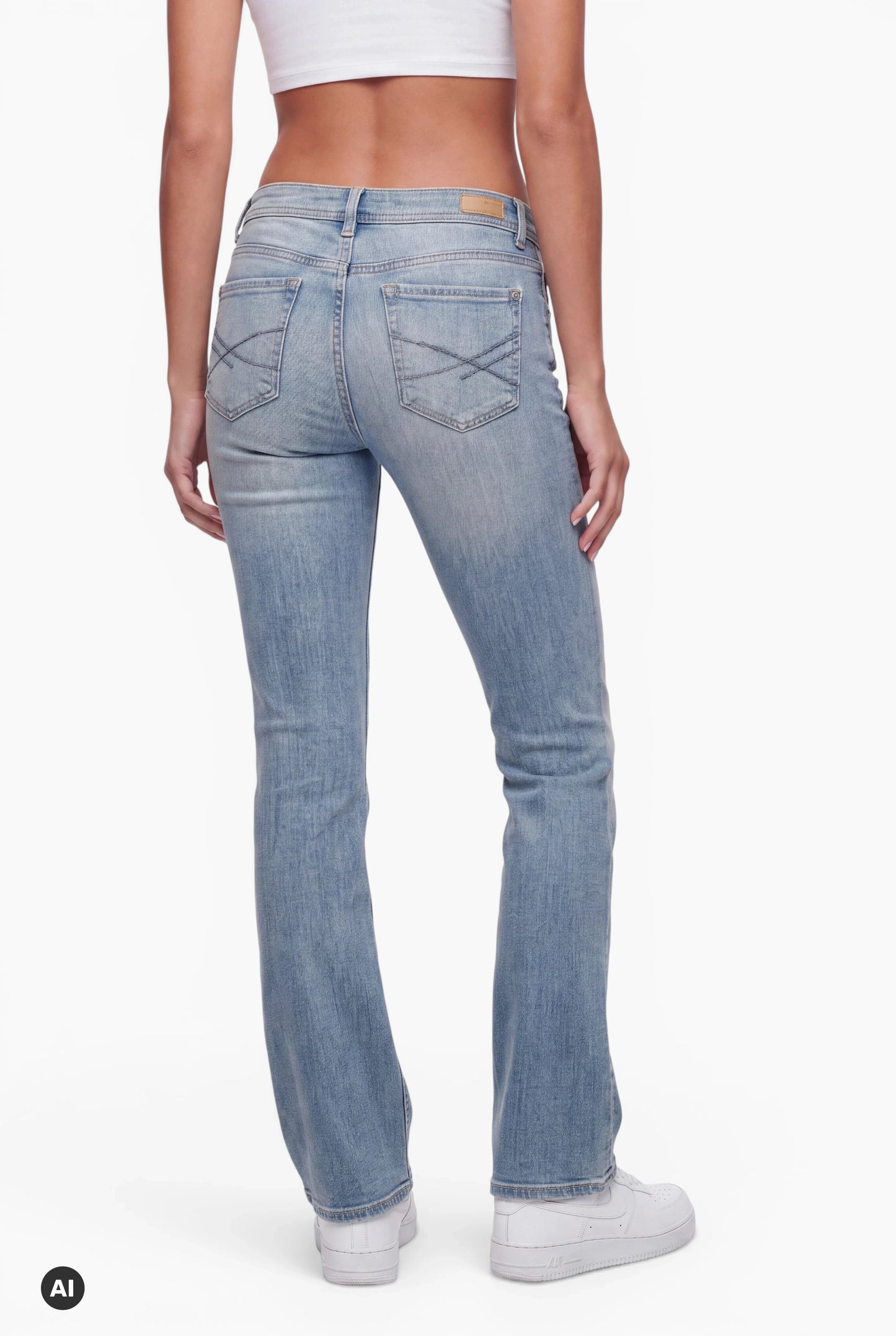 Maurices Low Rise Bootcut Jeans – M