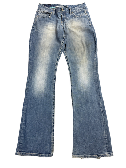 Maurices Low Rise Bootcut Jeans – M
