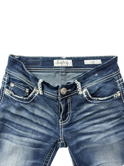 Daytrip Low Rise Leo Bootcut Jeans W26 McBling Miss Me Style Y2K Japan Style