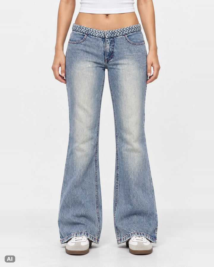 Unionbay Low Rise Flare Jeans – Gr. EU 32 / XS – Ganzkörper, KI-Visualisierung am Model