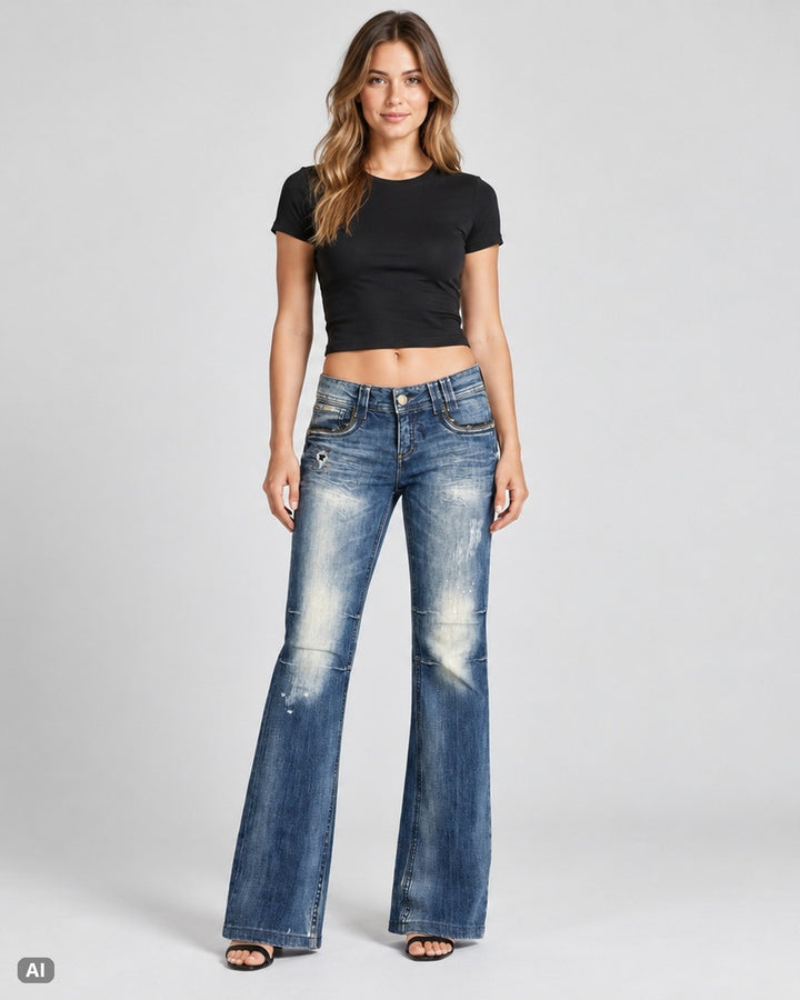 Rich & Royal Double Star Bootcut Low Waist Jeans – Gr. EU 36 / S – Ganzkörper, KI-Visualisierung am Model