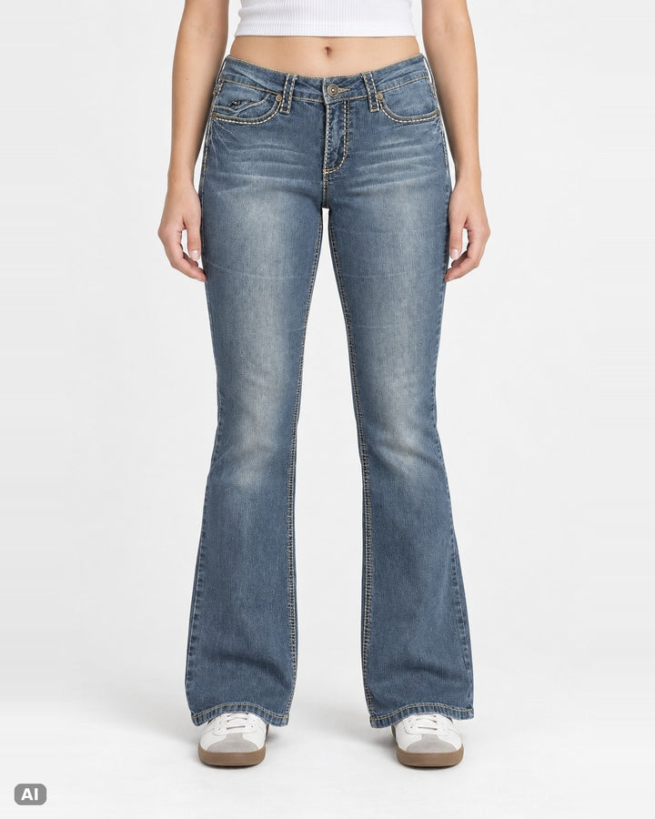 Royalty by YMI Mid Waist Bootcut Jeans – Gr. EU 40 / L – Ganzkörper, KI-Visualisierung am Model
