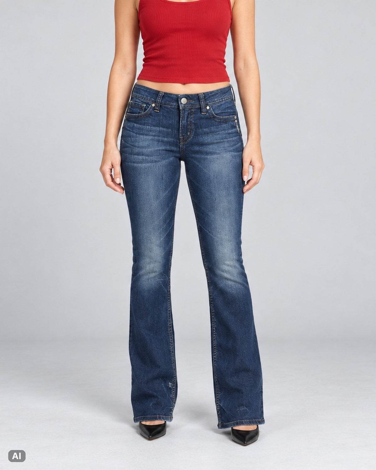 Silver Jeans Suki Low Rise Bootcut Flare Fit – Gr. W29 / EU 38 / M – Vorne, KI-Visualisierung am Model