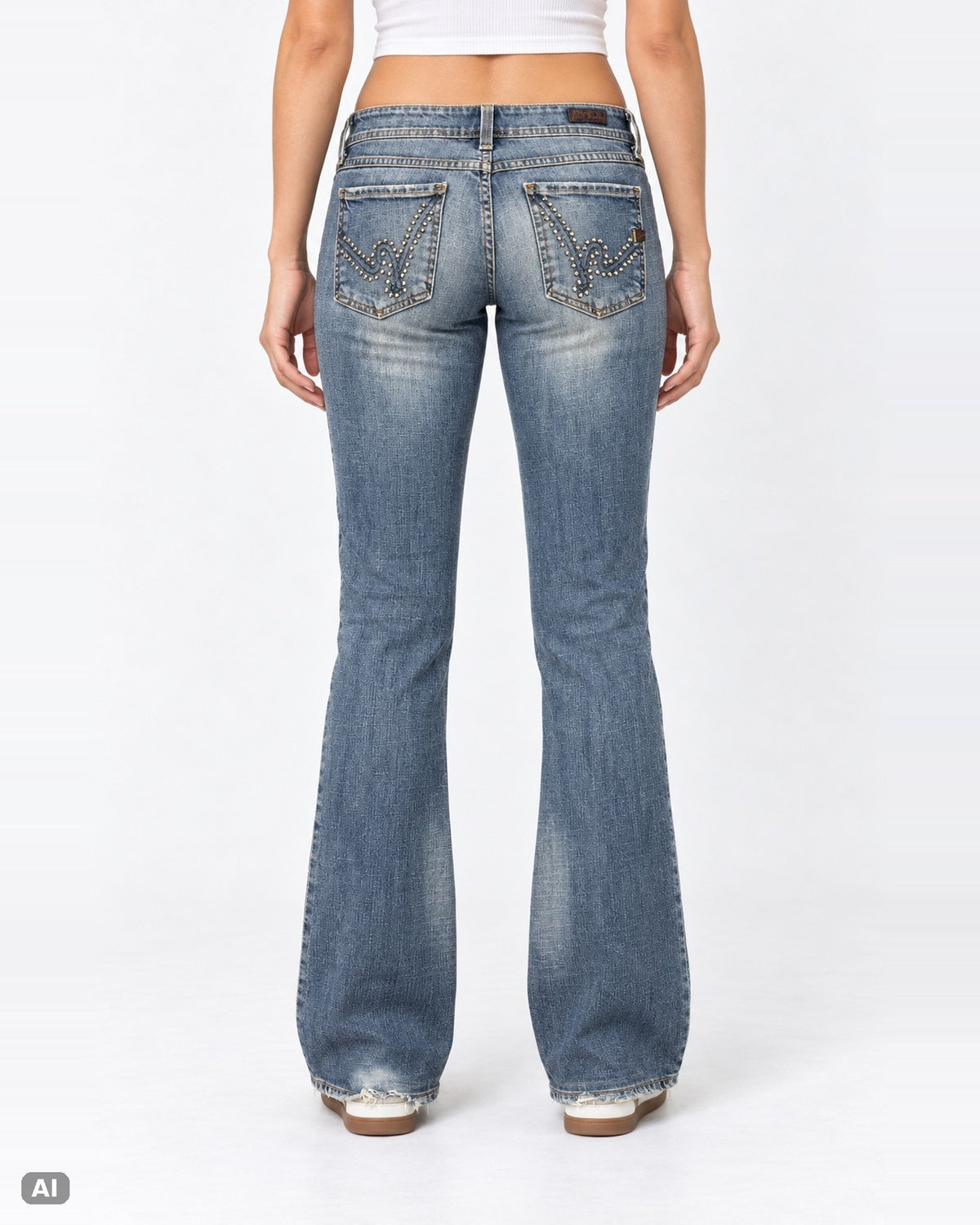 Citizens of Humanity Low Rise Bootcut Jeans – Gr. EU 36 / S – Hinten, KI-Visualisierung am Model