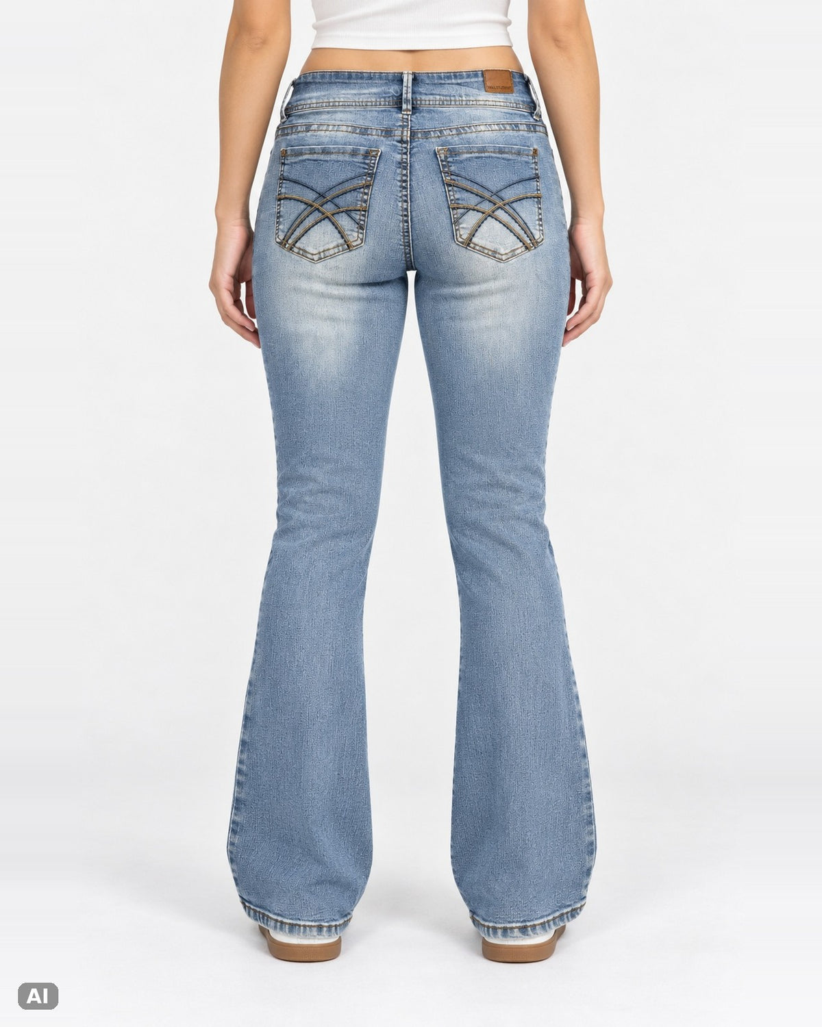 Wallflower Luscious Curvy Mid-Waist-Bootcut-Jeans – Gr. EU 36 / S – Hinten, KI-Visualisierung am Model