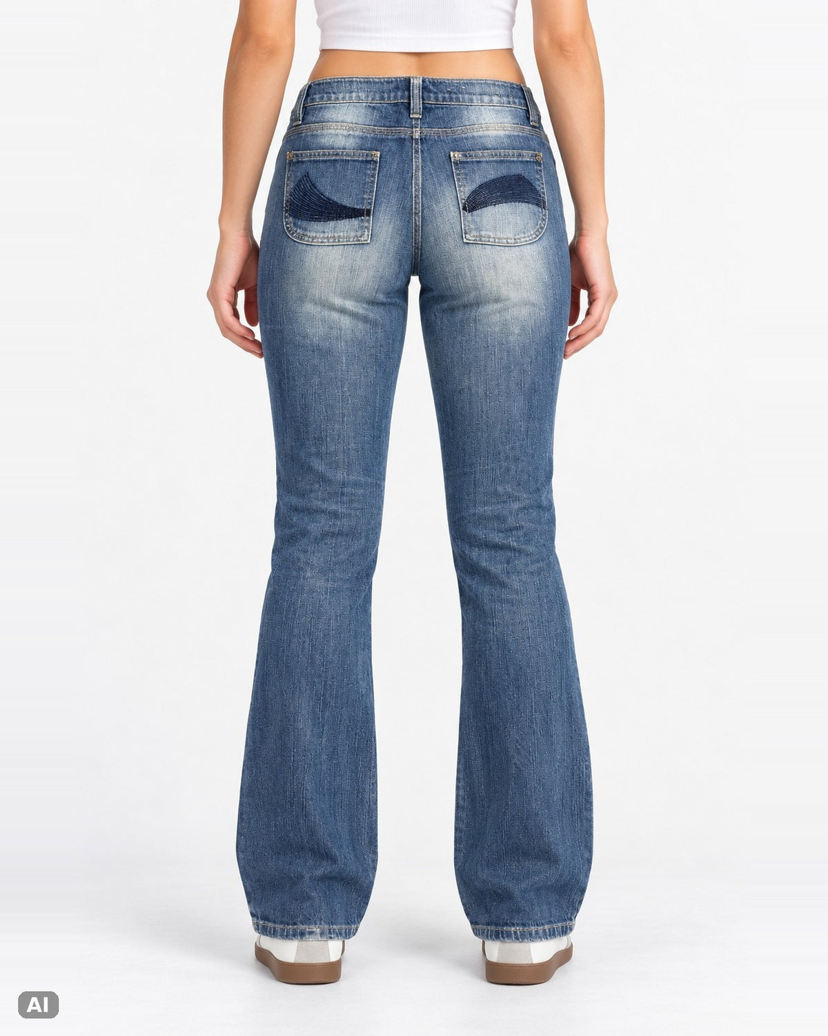 In Extenso Mid Rise Bootcut Jeans – Gr. EU 40 / L – Hinten, KI-Visualisierung am Model