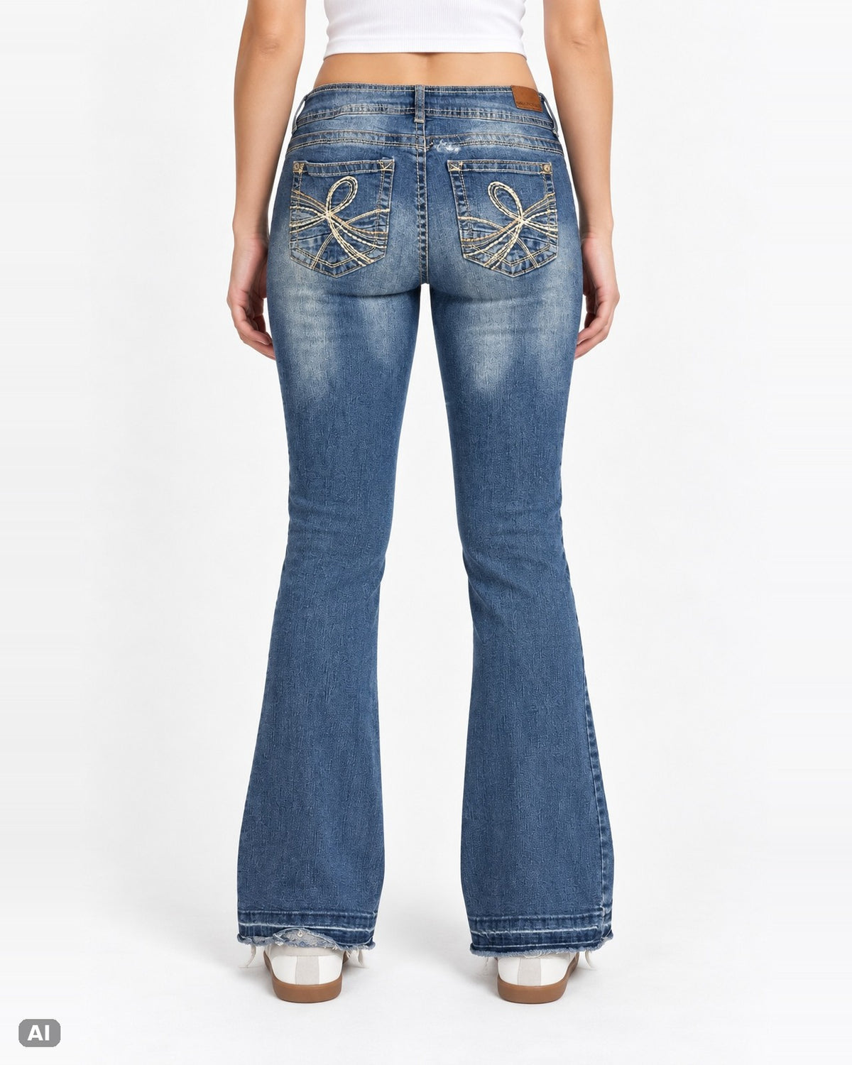 WallFlower Luscious Curvy Fit Bootcut Jeans… – Gr. W27 / EU 36 / S – Hinten, KI-Visualisierung am Model