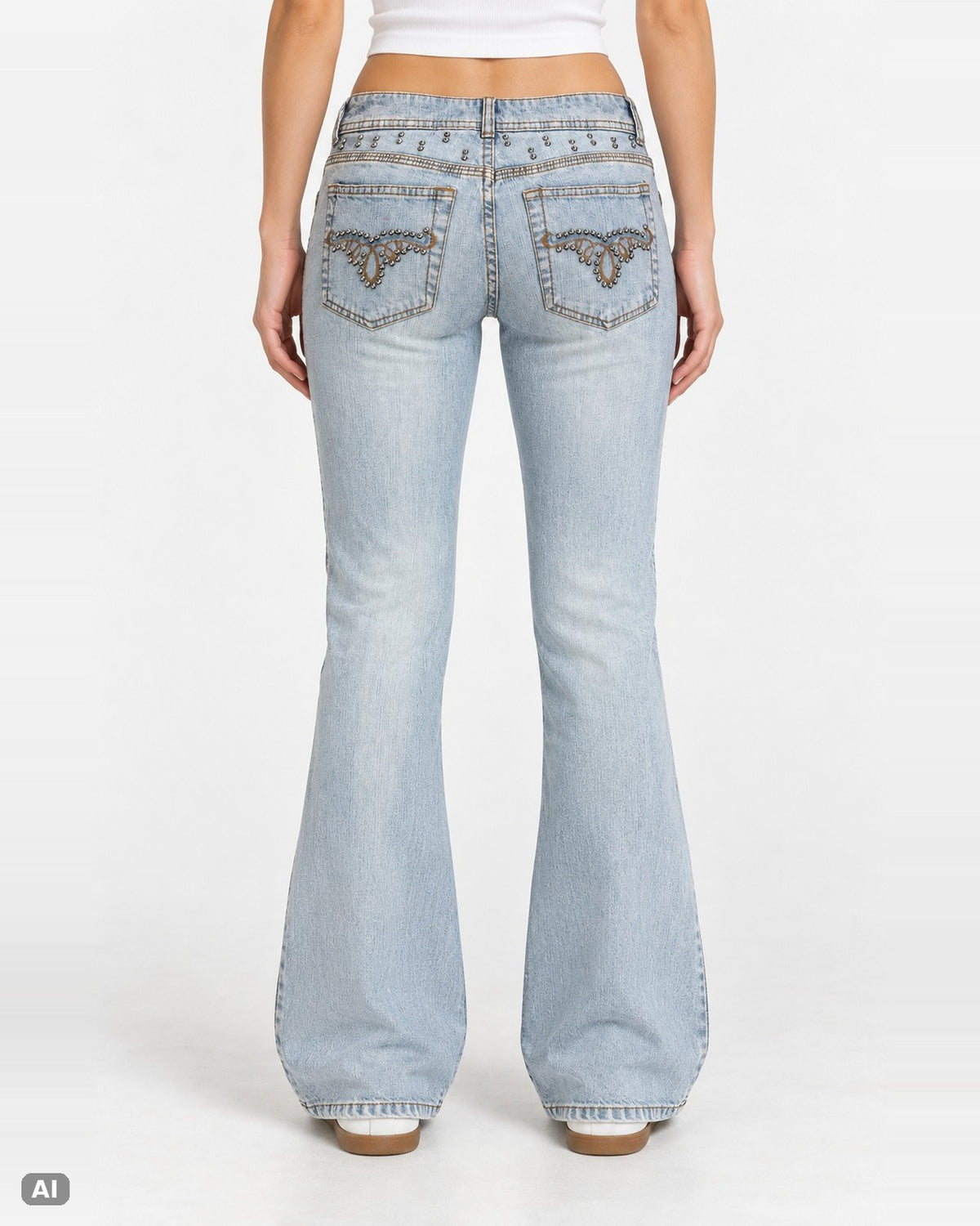London Jean Low Waist Bootcut Jeans – Gr. EU 34 / XS – Hinten, KI-Visualisierung am Model