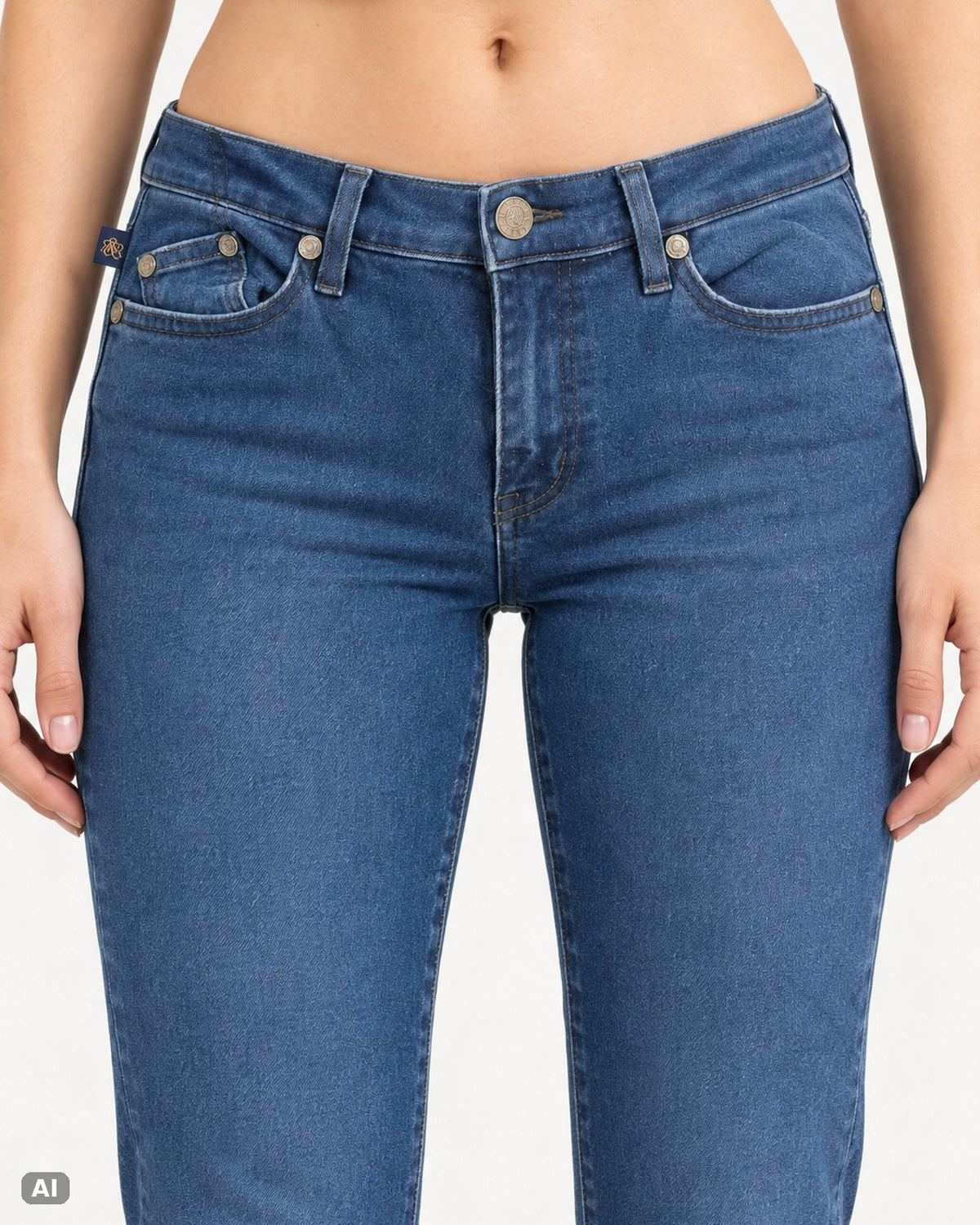 Rock & Republic Kasindra Bootcut Jeans – Gr. W28 / EU 38 / M – Detail vorne, KI-Visualisierung am Model