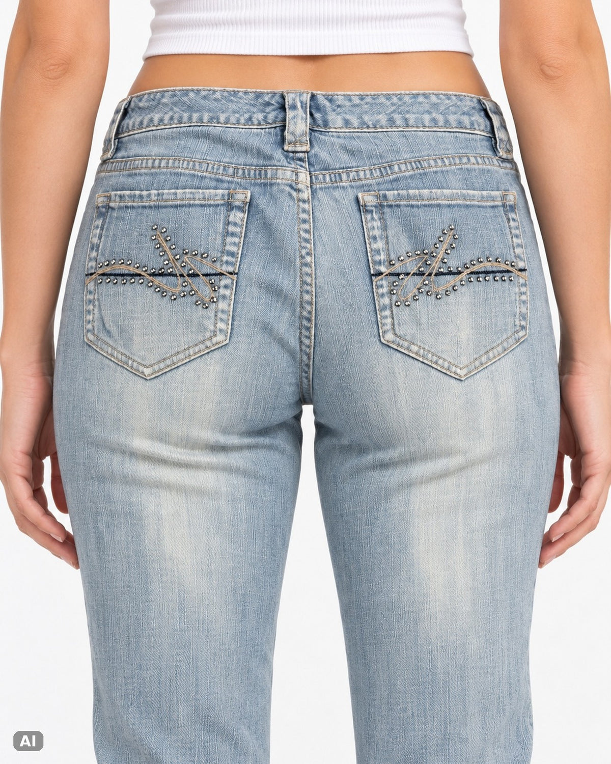 Daisy Fuentes Mid Waist Bootcut Jeans – Gr. EU 42 / XL – Detail hinten, KI-Visualisierung am Model