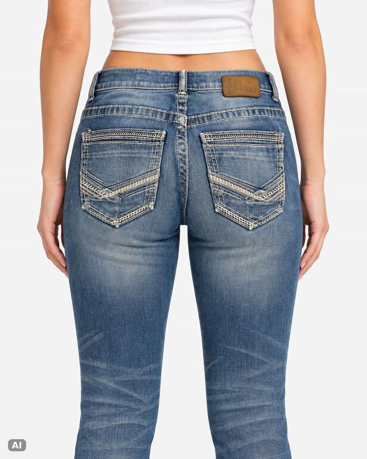 BKE Aiden Mid Rise Bootcut-Jeans – Gr. EU 36 / S – Detail hinten, KI-Visualisierung am Model