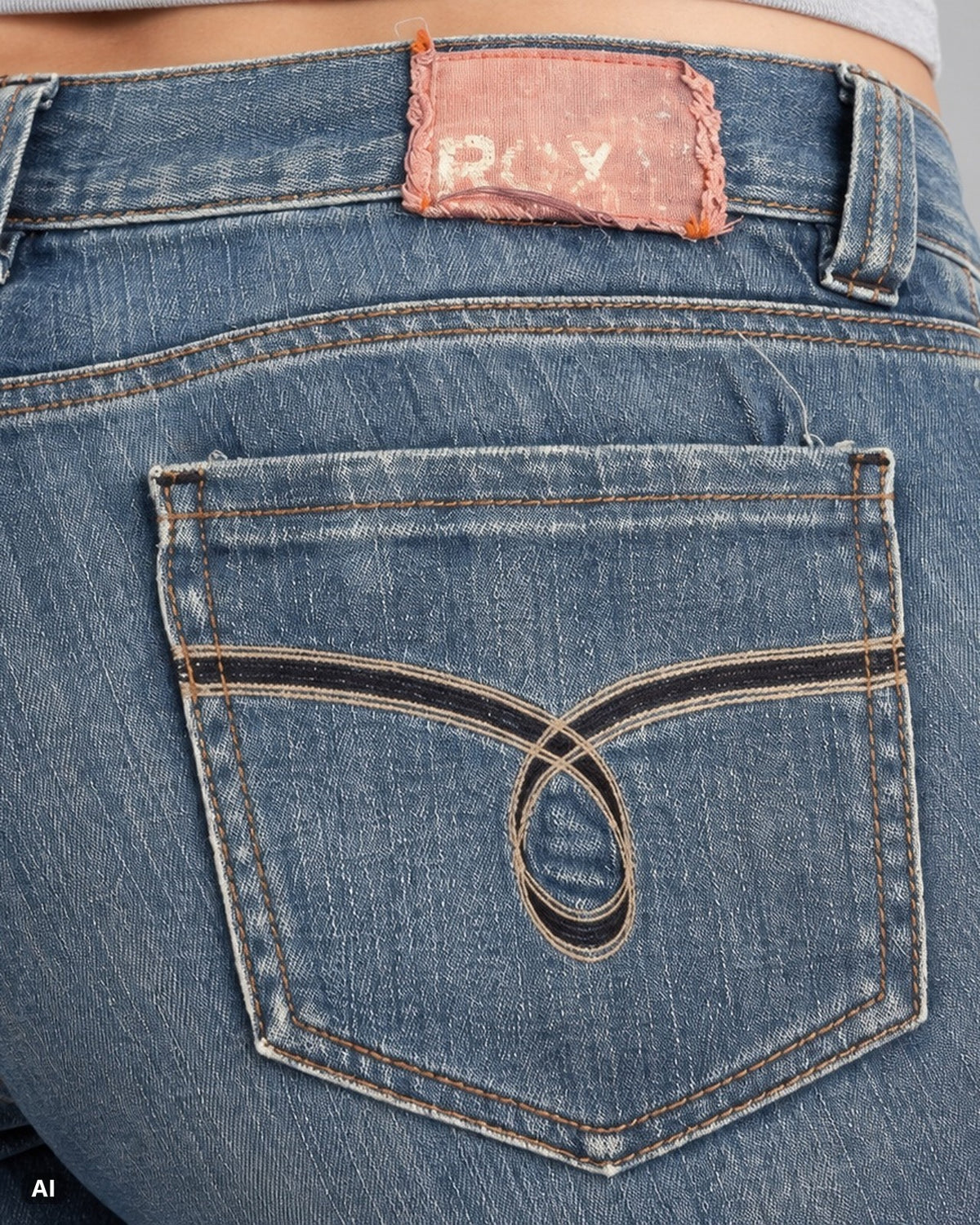 Roxy Low Rise Bootcut-Jeans – Gr. EU 40 / L – Detail hinten nah, KI-Visualisierung am Model