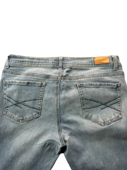 Maurices Low Rise Bootcut Jeans W31 M Y2K Miss Me Style Rock Revival McBling