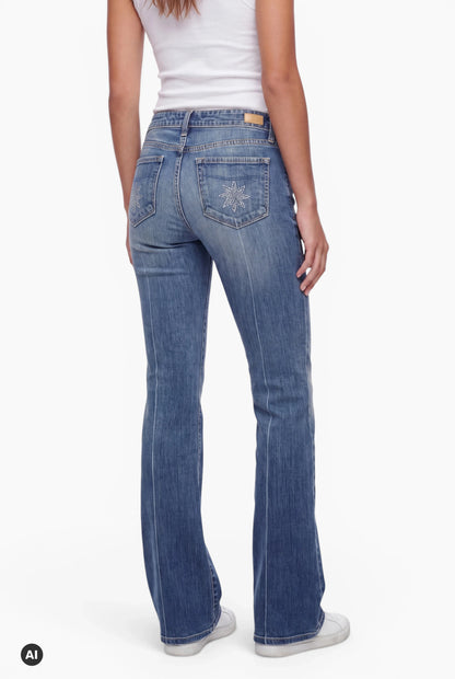 Paige Low Rise Bootcut Jeans – L